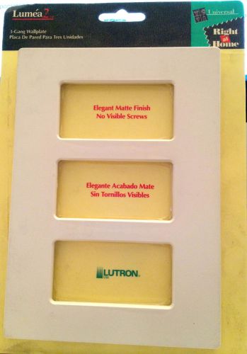 NEW Lutron Lumea2 3 Gang Wallplate with NO visible screws TRUE WHITE/BLANCO