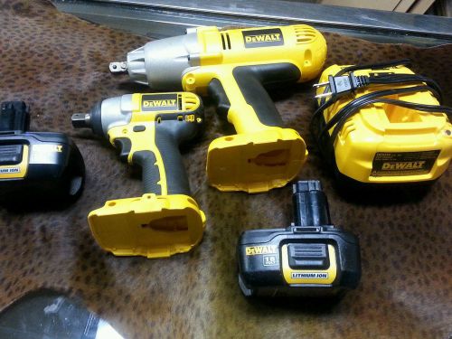 DeWalt DW 059 and DC 820 impact wrench combination set with 2 batteries charger