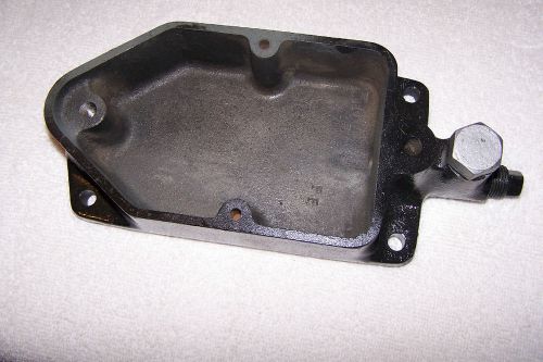 Antique Briggs and Stratton Cast Iron oil pan part # 290946