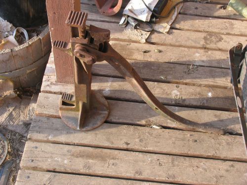 Old Vintage Antique  Jack Farm Tool