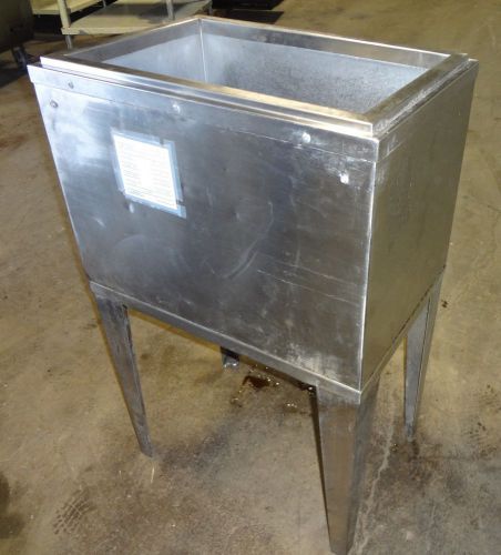 COMMERCIAL STAINLESS STEEL &#034;BOOTH INC&#034; COLD PLATE ICE BIN 8 IN/8 OUT WITH STAND