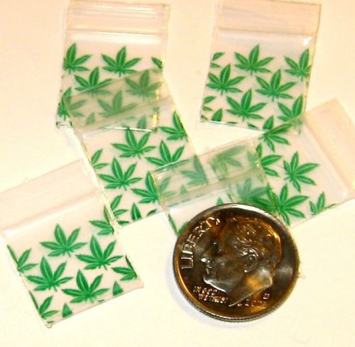 200 Mini Ziplock Bags Green Leaves 0.63 x 0.63 inch Apple reclosable baggies
