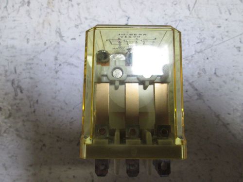 IDEC RR3B-ULDC42V RELAY *NEW OUT OF BOX*
