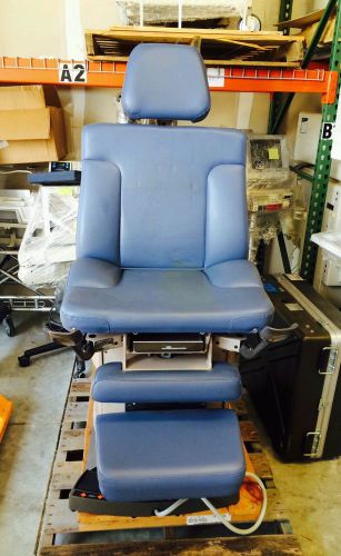 Midmark75 Evolution! Excellent condition. We will redo upholstery for free!
