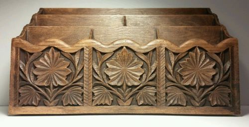 Vintage LERNER Mail Sorter Desk Organizer Faux Engraved Wood Box Leaf Pattern!!