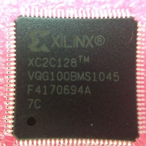 XILINX CPLD CoolRunner II - P/N: XC2C128-7VQG100C
