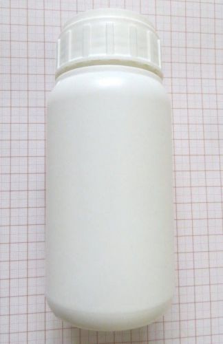 Wide neck screw cap plastic bottles 4 x 250ml HDPE
