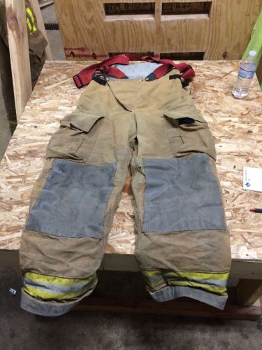 globe firefighting turnout pants size 34 x 32