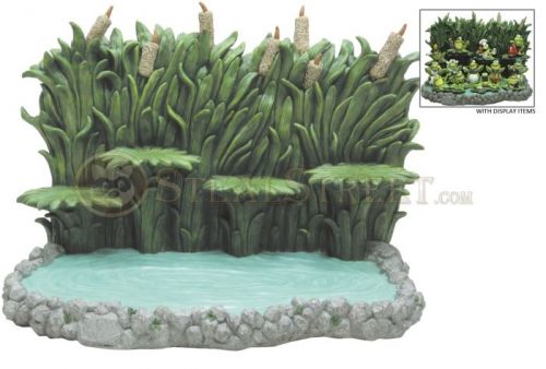 21 Inch Green Lily Pad Garden and Pond with 13 Frog Figurines