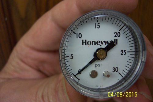 Lot of 3 honeywell low pressure gauges, 0-30 psig, 1/8&#034; pipe thread,305965  9825 for sale