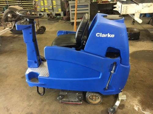 Clarke focus boost 32 ride on floor cleaner scrubber vacuum excellent condition for sale
