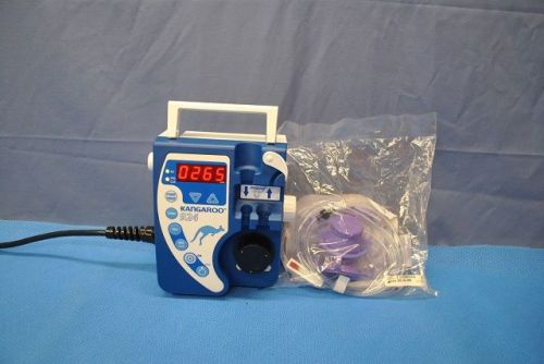 Kangaroo 924 feeding pump with new tubing set-tested-patient ready for sale