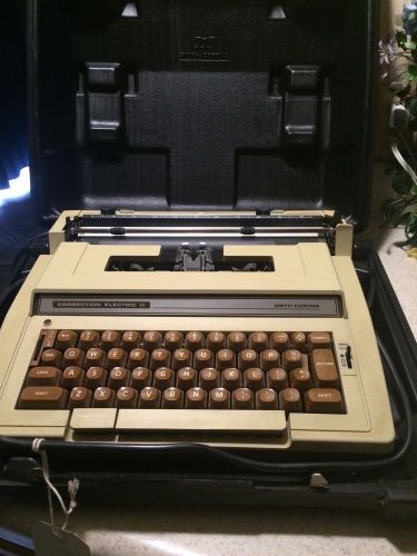 Vintage SMITH CORONA Correction Electric II Typewriter w Original Case VTG 2