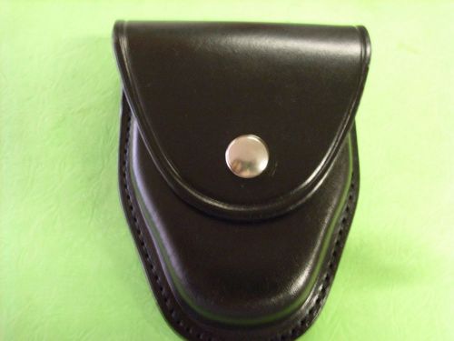 HANDCUFF CASE FOR S&amp;W MODEL 1 AND HINGLED CUFFS PLAIN BLACK SILVER SNAP