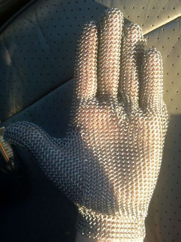 Niroflex usa gu-2500/m cut resistant gloves, silver, m for sale