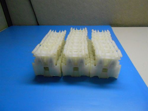 LOT OF 22 CONNECTRON FUSED DISCONNECT BLOCKS PN:NDNFD1