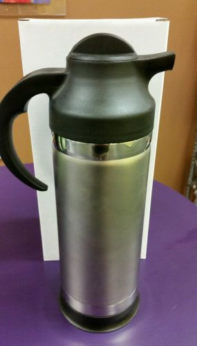 NEWCO STEEL 33 OZ. MILK CREAMER CARAF