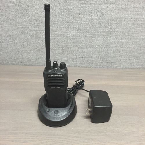 Motorola Radius CP200 Radio 16 Channel VHF  146-174 Mhz [AAH50KDC9AA2AN]