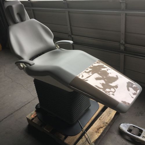 Pelton &amp; crane chairman 5000 model ls exam chair with traverse &amp; new upholstery! for sale