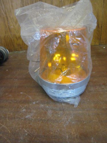 NEW EDWARDS 52A-N5-40WH SIGNALING SECURITY ADAPTABEACON AMBER ROTATING STROBE