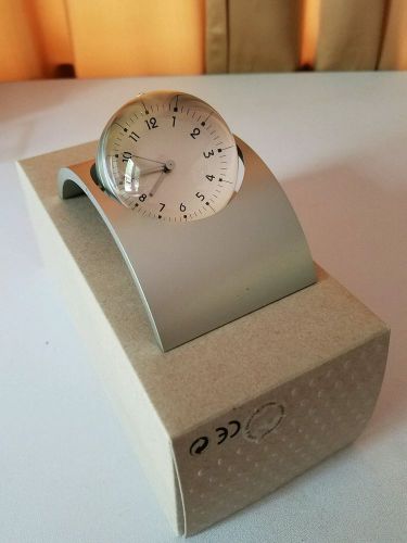Mag desk clock and picture frame
