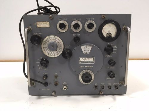 UNF Signal Generator Model 614 A