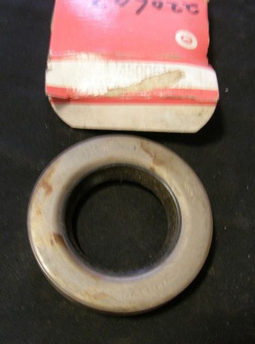 NATIONAL OIL SEAL # 450061  **FREE SHIPPING**