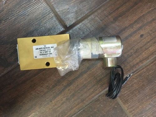 Air-Mite Single Solenoid-Operated Valve with 3/8&#034; Ports V3313S