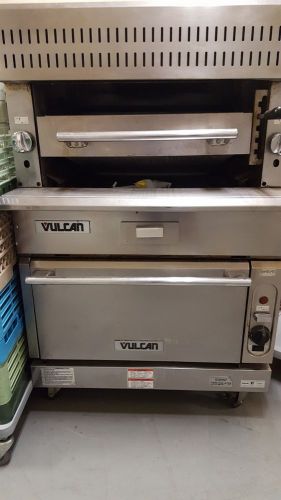 Vulcan Model VIR1CF Chophouse Broiler On Convection Oven Base