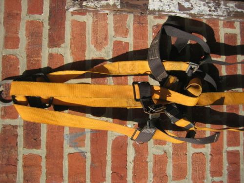 MILLER Full Body Harness, Universal, 400 lb, Black and Yellow aged look