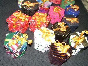 SPECIAL w/purchase, 1 PC Jeweler&#039;s Assorted Color Paper Pattern Ring Boxes Bows