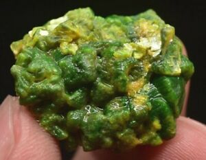 Check Source for Geiger Counter Fluorescent Autunite Uranium Mica Crystal 7.2g