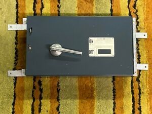 GE QMR364 Fusible Panelboard Switch 200 Amp 3 Pole, 600V, with Hardware