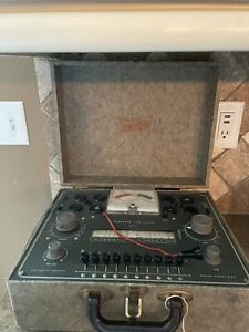 Heathkit TC-2 Tube Checker Tester with Case + Heathkit Tube Tester