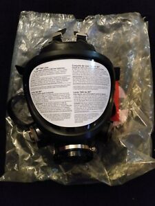 3M 7800 series respirator w/filters