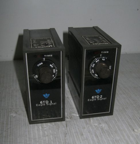 Lot of 2 eagle signal miniflex dg105a3 120v ac/dc timers with 120v 10a output for sale