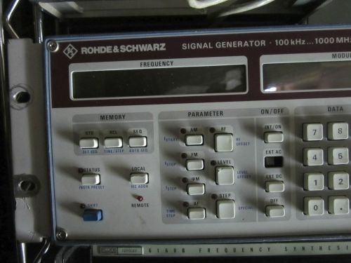 ROHDE SCHWARZ 801 SG52 FREQUENCY SYNTHESIZER 1000 MHz OSCILLATOR RF MICROWAVE