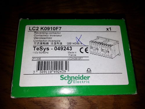 BRAND NEW IN BOX Schneider Electric Reversing Contactor  LC2K0910F7