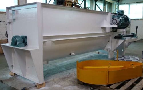 Used Hayes &amp; Stolz 12X67 Ribbon Blender with 25HP motor, 44&#034; x 145&#034; x 50&#034; trough