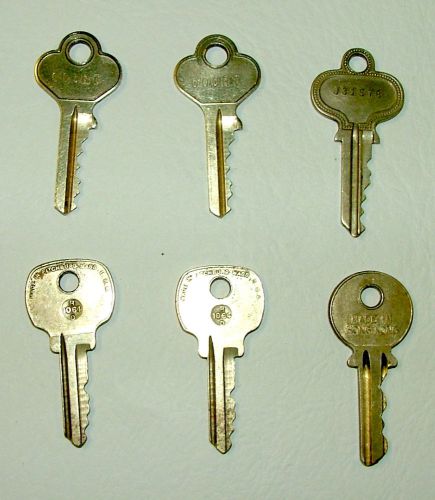 Vintage Lot 6 Keys: HARLOCK 000RT, ILKO R 1064 D, RUSSWIN J31578, BIRD HONG KONG