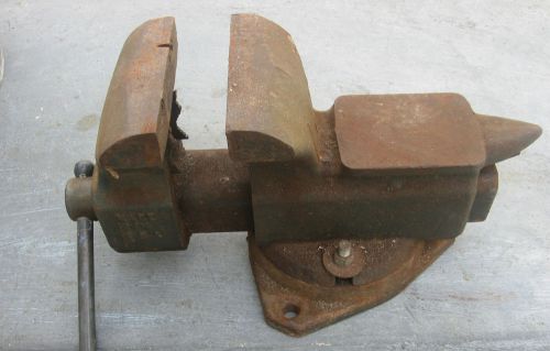 Vintage power kraft bench vise 5&#034; jaws #v115 opens 6&#034; w/ large anvil for sale