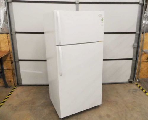 Frigidaire Refrigerator/Freezer F44C18SHW0
