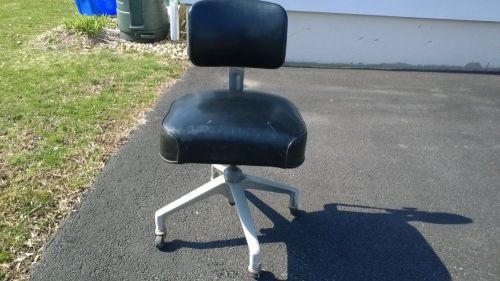 Vintage Steelcase Black Swivel Chair Model #231-336724
