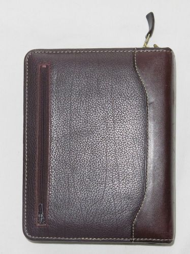 Franklin Covey Quest Plum Zip-up Binder Day Organizer Verona Leather 8.,5 x 6.25