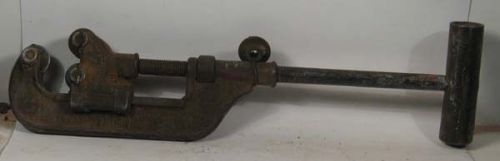 VINTAGE TRIMO PIPE CUTTER - #2 - 1&#034; - 2&#034; CAPACITY WITH AN EXTRA CUTTER