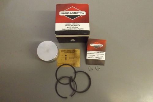 Vintage NOS Briggs &amp; Stratton Engine Piston Assebly Part #298907