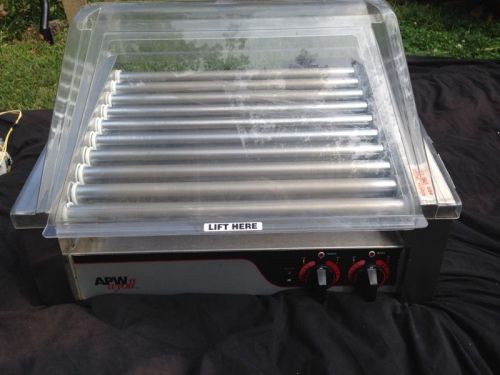 Apw wyott hr-31s hot dog grill *used for one season*  including sneeze guard for sale