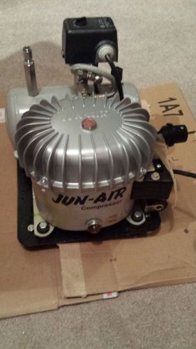 Jun-Air 6-4 : 120PSI : 2007 : 4 Liter Air Compressor *see description*