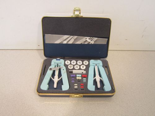 Micro Electronics MS-FOK-1 Fiber Optic Cable Precision Stripping Kit