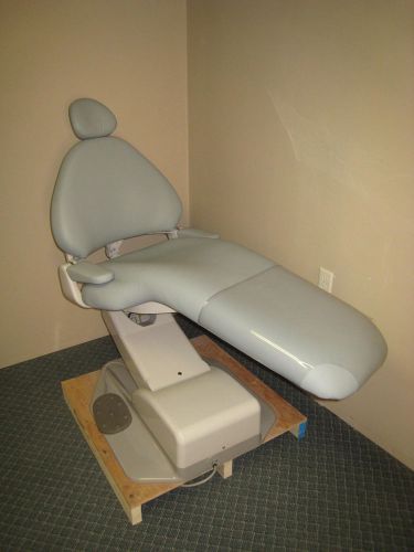 Adec Cascade 1040 Dental Chair A-dec